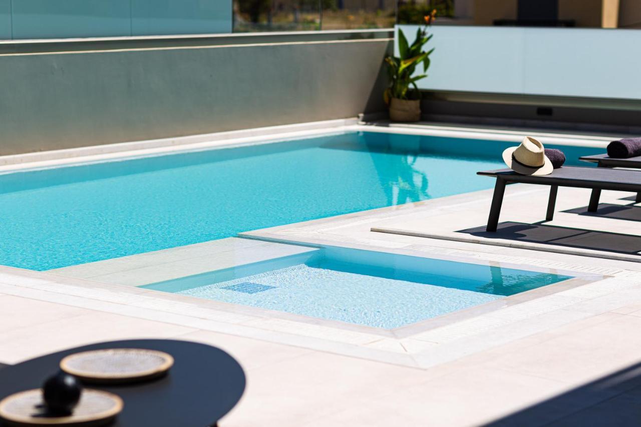 Lagoon Seabreeze Villa, Sumptuous Retreat, By Thinkvilla Pánormos Esterno foto