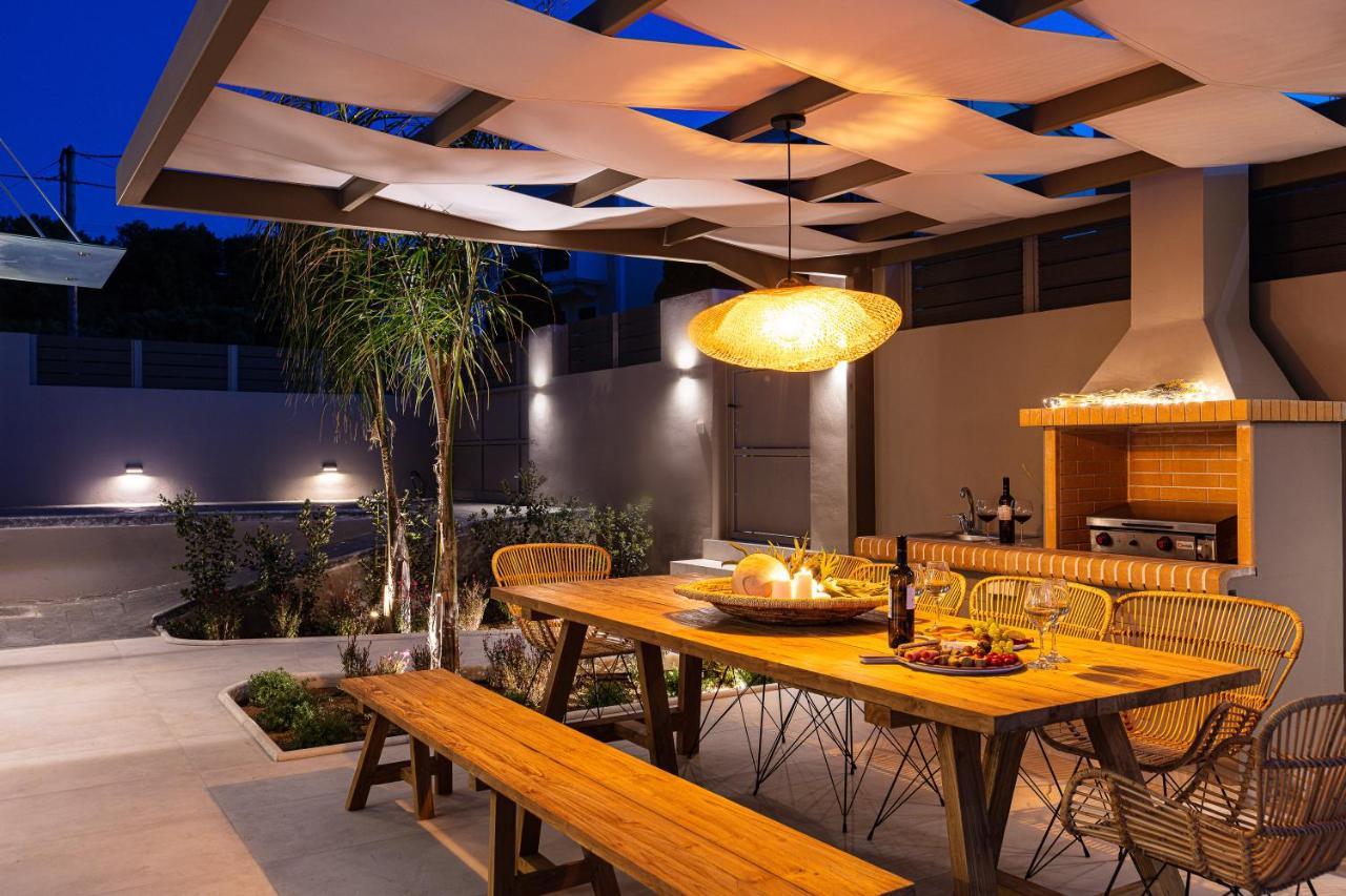 Lagoon Seabreeze Villa, Sumptuous Retreat, By Thinkvilla Pánormos Esterno foto