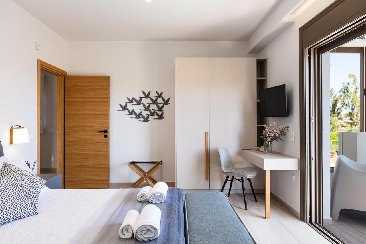 Lagoon Seabreeze Villa, Sumptuous Retreat, By Thinkvilla Pánormos Esterno foto
