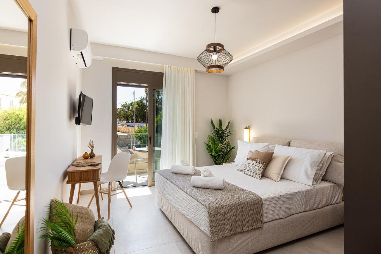 Lagoon Seabreeze Villa, Sumptuous Retreat, By Thinkvilla Pánormos Esterno foto
