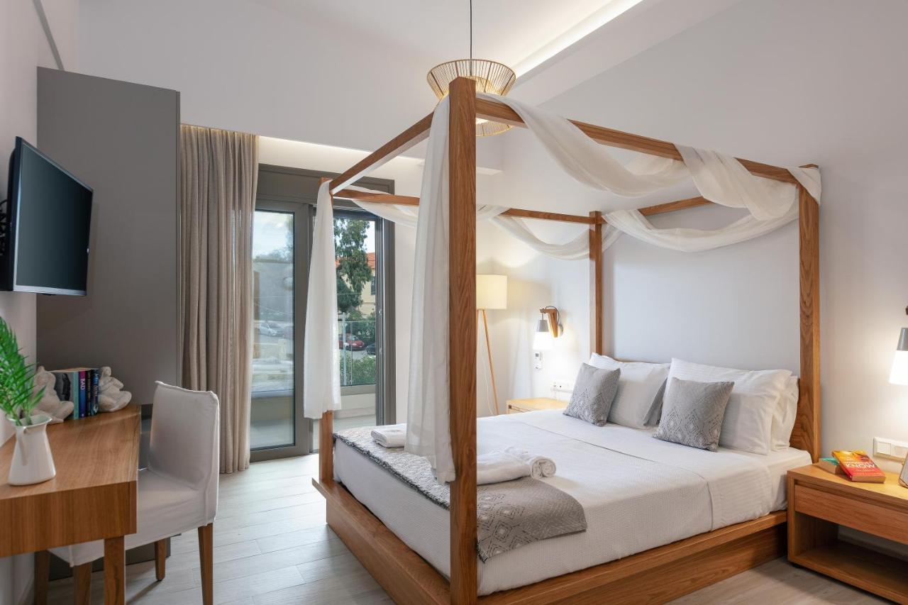 Lagoon Seabreeze Villa, Sumptuous Retreat, By Thinkvilla Pánormos Esterno foto